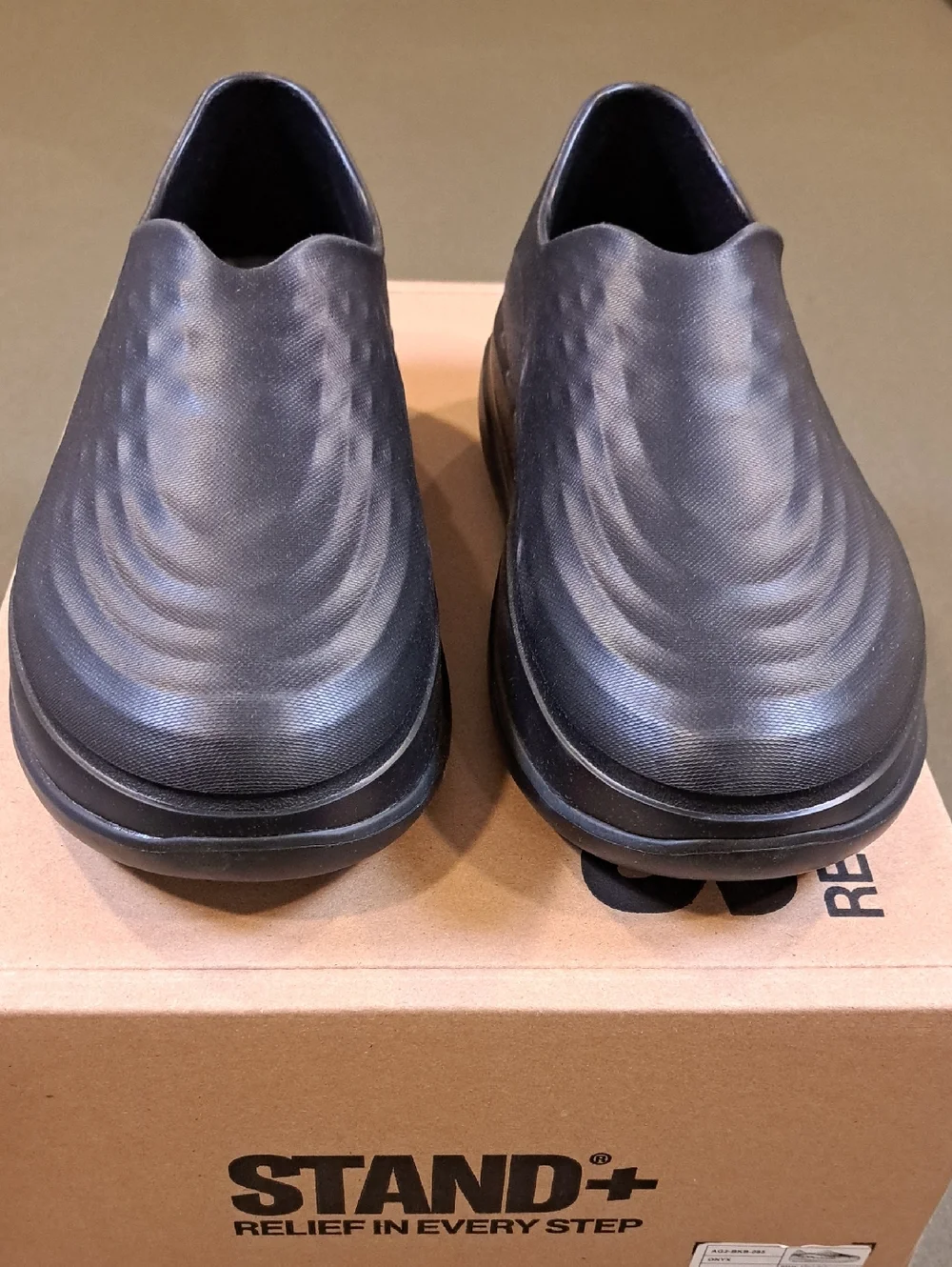 Stand+ AntiGrav2 Ultra Comfort Shoe - Color: Onyx - Size: Men 8.5